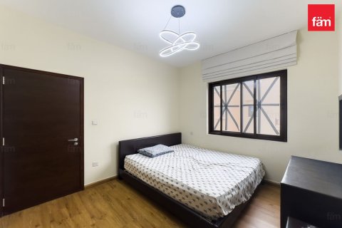 Villa in Reem, Dubai, UAE 4 bedrooms, 329.4 sq.m. № 702585 - photo 6
