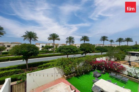 Villa in Reem, Dubai, UAE 4 bedrooms, 329.4 sq.m. № 702585 - photo 25