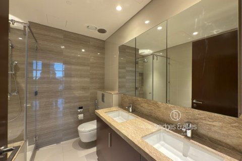 Apartmán v Dubai Hills Estate, SAE 2 spálne, 127 m2 č. 678763 - Fotografia 17