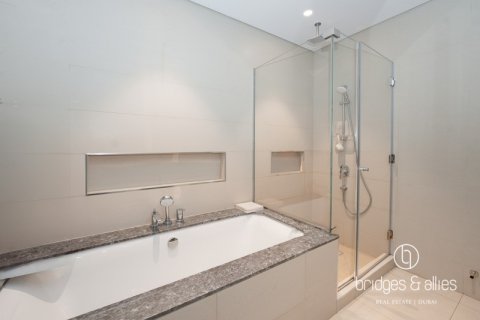 Apartmán v Downtown Dubai (Downtown Burj Dubai), SAE 2 spálne, 100 m2 č. 678766 - Fotografia 13
