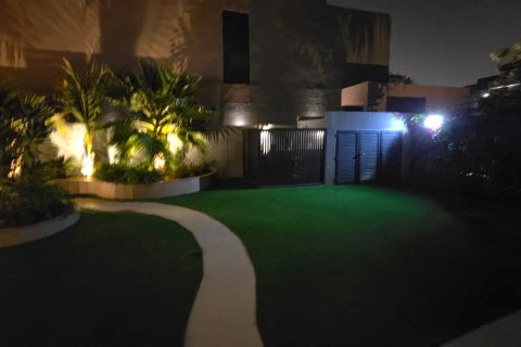 Вилла Tilal City, Шарджа, БАӘ-да 4 жатын бөлмелер, 369.77 м² № 757384 - фото 19