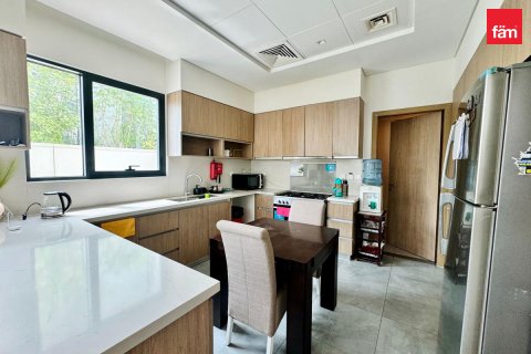 Villa zur Miete in Al Furjan, Dubai, VAE 4 Schlafzimmer, 587.1 m2 Nr. 753438 - Foto 17