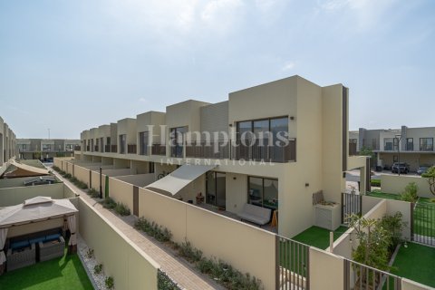 Villa para arrendamento em Dubai South (Dubai World Central), Dubai, EAU 4 quartos, 293.10896500 m2 № 651676 - foto 11
