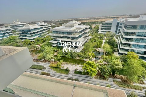 Apartment in Al Barari, Dubai, UAE 2 bedrooms, 247 sq.m. № 691756 - photo 11