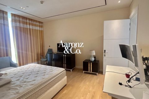 Apartment in Al Barari, Dubai, UAE 2 bedrooms, 247 sq.m. № 691756 - photo 5