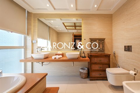 Rijtjeshuis te koop in Jumeirah Village Circle, Dubai, VAE 3 slaapkamers, 312 vr.m., nr 691758 - foto 17