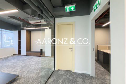 Kantor di Jumeirah Lake Towers, Dubai, UEA 111 m2 nomor 691754 - foto 9