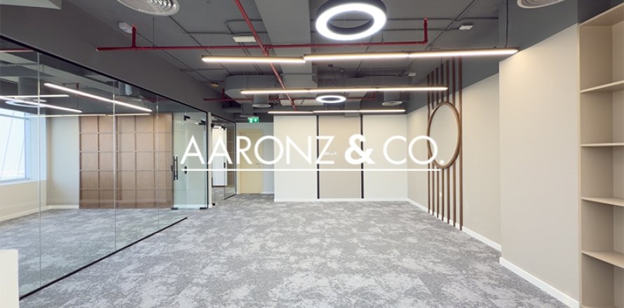 Kantor di Jumeirah Lake Towers, Dubai, UEA 111 m2 nomor 691754