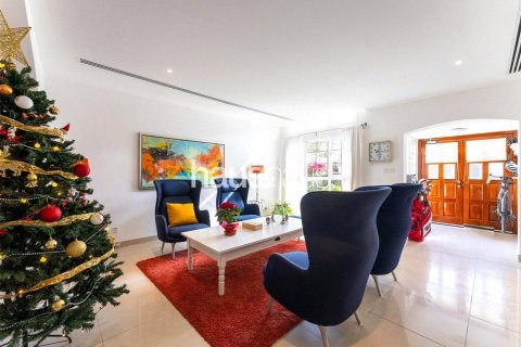 Villa à louer à The Springs, Dubai, EAU 4 chambres, 381 m2 № 626670 - photo 6
