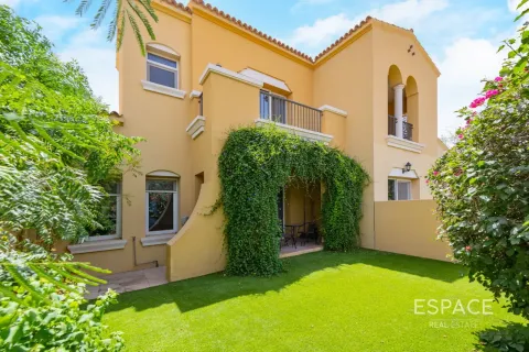 ویلا در Arabian Ranches، Dubai ، امارات متحده عربی 2 خوابه ، 175 متر مربع.  شماره 737883