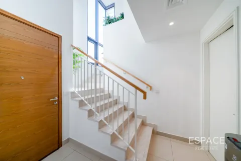 Vila di Dubai Hills Estate, UAE 4 bilik tidur, 229 meter persegi № 737884 - foto 8