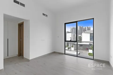 Al Furjan, Dubai, UAE의 임대용 빌라 침실 4개, 323제곱미터 번호 738170 - 사진 1