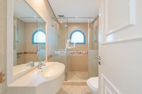 Villa te koop in Falcon City of Wonders, Dubai, VAE 5 slaapkamers, 888 vr.m., nr 664757 - foto 30