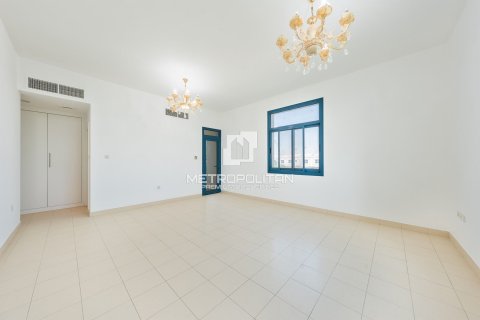 Villa te koop in Falcon City of Wonders, Dubai, VAE 5 slaapkamers, 888 vr.m., nr 664757 - foto 25
