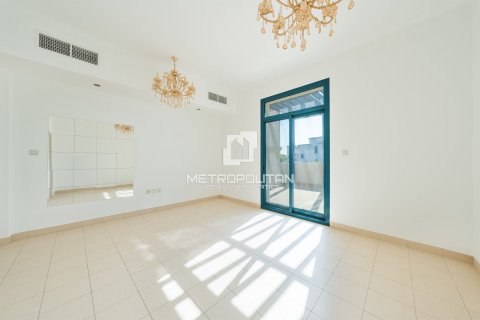 Villa te koop in Falcon City of Wonders, Dubai, VAE 5 slaapkamers, 888 vr.m., nr 664757 - foto 22