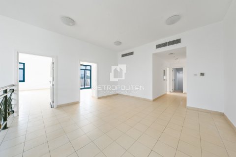 Villa te koop in Falcon City of Wonders, Dubai, VAE 5 slaapkamers, 888 vr.m., nr 664757 - foto 16