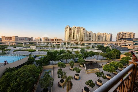 Lägenhet till försäljning i Palm Jumeirah, Dubai, UAE 3 sovrum, 227 kvm Nr. 763172 - fotografi 17