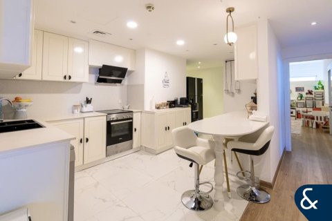 Apartman u Jumeirah Beach Residence, Dubai, UAE 3 spavaćih soba, 202 m2 Br. 667161 - fotografija 6