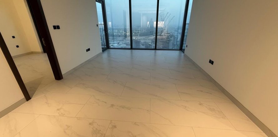 Dzīvoklis THE CREST GRANDE Mohammed Bin Rashid City, Dubaijā, AAE 4 istabas, 219 m2 Nr. 690858