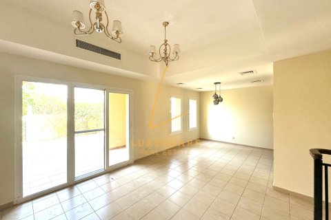 Villa zur Miete in Arabian Ranches, Dubai, VAE 2 Schlafzimmer, 208 m2 Nr. 685840 - Foto 6