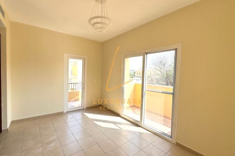 Villa zur Miete in Arabian Ranches, Dubai, VAE 2 Schlafzimmer, 208 m2 Nr. 685840 - Foto 11