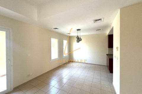 Villa zur Miete in Arabian Ranches, Dubai, VAE 2 Schlafzimmer, 208 m2 Nr. 685840 - Foto 10