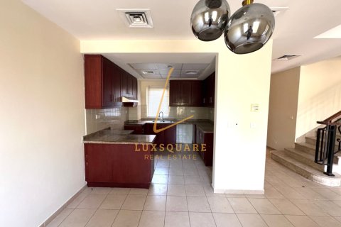 Villa zur Miete in Arabian Ranches, Dubai, VAE 2 Schlafzimmer, 208 m2 Nr. 685840 - Foto 3