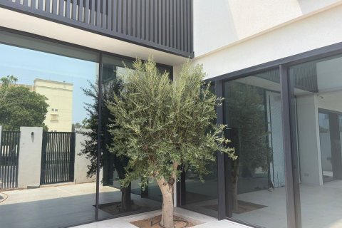 Villa til leie i Al Wasl, Dubai, Emiratene 4 soverom, 682.84 kvm Nr. 749796 - Foto 18