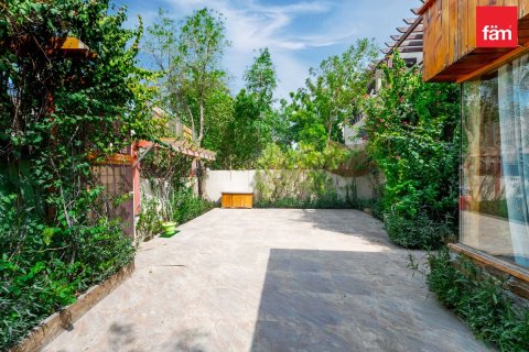 Adosado en venta en Dubai, EAU 4 dormitorios, 328.7 m2 № 758336 - foto 25