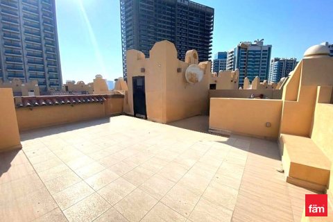 Shtëpi në qytet në Dubai Sports City, Emiratet e Bashkuara Arabe 4 dhoma gjumi, 199 m2. № 645840 - Foto 11