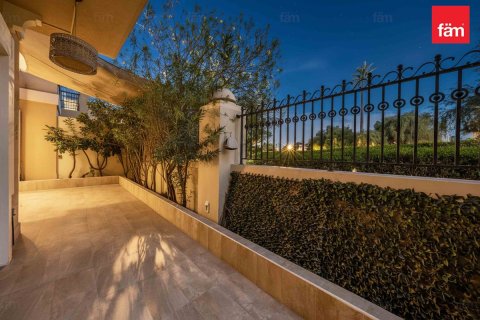 Townhouse de vânzare în Dubai Sports City, Dubai, EAU 4 dormitoare, 199.4 mp. №645840 - poză 24