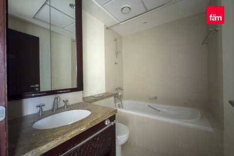 Apartamento en alquiler en Downtown Dubai (Downtown Burj Dubai), Dubai, EAU 3 dormitorios, 193.4 m2 № 652297 - foto 25