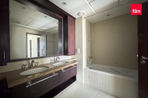 Apartamento en alquiler en Downtown Dubai (Downtown Burj Dubai), Dubai, EAU 3 dormitorios, 193.4 m2 № 652297 - foto 24