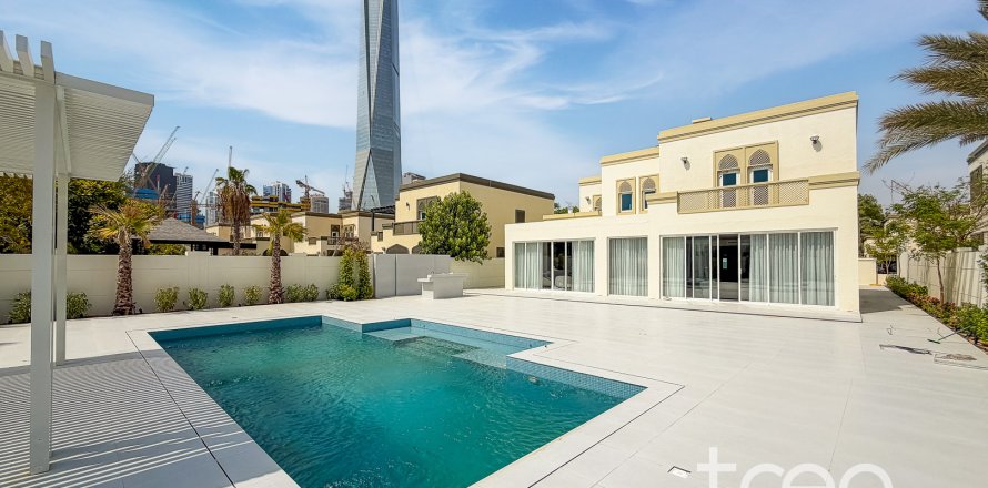 Villa in Jumeirah Park, Dubai, VAE 5 slaapkamers, 435.62 vr.m. nr 753731