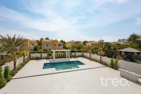 Villa te huur in Jumeirah Park, Dubai, VAE 5 slaapkamers, 435.62 vr.m., nr 753731 - foto 25