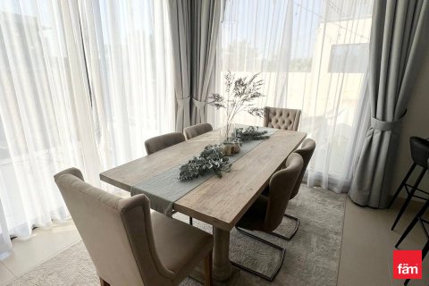 Rijtjeshuis te huur in Dubai Hills Estate, Dubai, VAE 5 slaapkamers, 299.9 vr.m., nr 652402 - foto 2