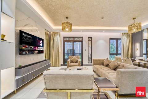 Apartamento para arrendamento em Old Town, Dubai, EAU 2 quartos, 129.5 m2 № 652404 - foto 3