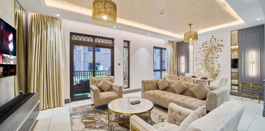 Apartamento em Old Town, Dubai, EAU 2 quartos, 129.5 m2 № 652404