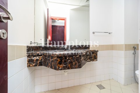 Villa en alquiler en Arabian Ranches 2, Dubai, EAU 2 dormitorios, 173.19999193 m2 № 712646 - foto 12