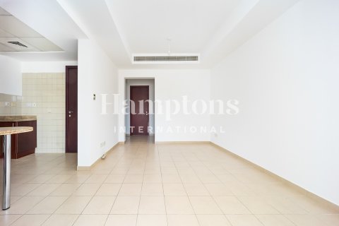 Villa en alquiler en Arabian Ranches 2, Dubai, EAU 2 dormitorios, 173.19999193 m2 № 712646 - foto 3