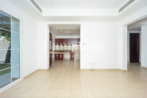 Villa en alquiler en Arabian Ranches 2, Dubai, EAU 2 dormitorios, 173.19999193 m2 № 712646 - foto 25