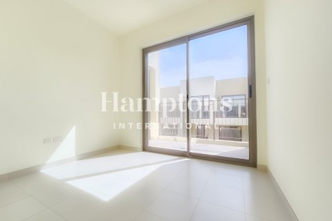 Villa in Dubai South (Dubai World Central), UAE 3 bedrooms, 129.87839400 sq.m. № 712644 - photo 14