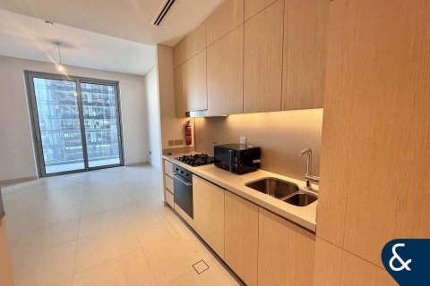 Apartemen di Downtown Dubai (Downtown Burj Dubai), UEA 1 kamar tidur, 76 m2 nomor 668134 - foto 2