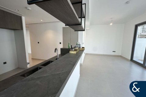 Kamienica do wynajęcia w Tilal Al Ghaf, Dubai, ZEA 4 sypialnie, 229 mkw., nr 668138 - zdjęcie 2