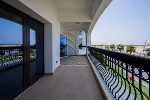 Byt na Yas Island, Abu Dhabi, SAE 2 ložnice, 120 m² Č.: 615432 - fotografie 2