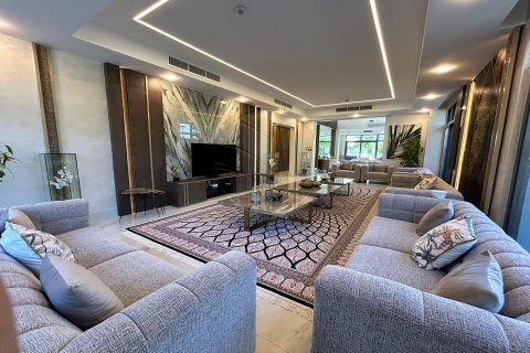 Vilë në Yas Island, Abu Dhabi, Emiratet e Bashkuara Arabe 5 dhoma gjumi, 692 m2. № 615431 - Foto 9