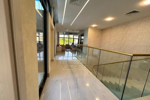 Vilë në Yas Island, Abu Dhabi, Emiratet e Bashkuara Arabe 5 dhoma gjumi, 692 m2. № 615431 - Foto 18