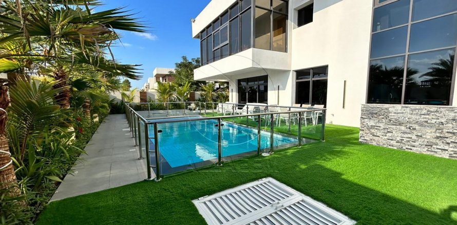 Vilë në Yas Island, Abu Dhabi, Emiratet e Bashkuara Arabe 5 dhoma gjumi, 692 m2. № 615431