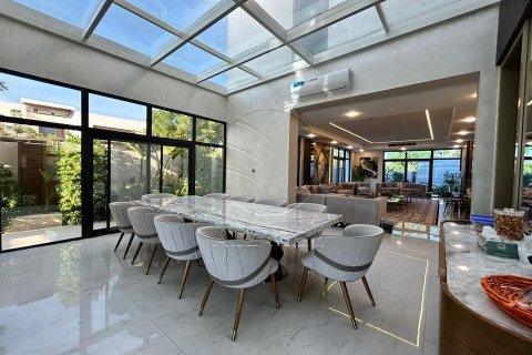 Vilë në Yas Island, Abu Dhabi, Emiratet e Bashkuara Arabe 5 dhoma gjumi, 692 m2. № 615431 - Foto 20