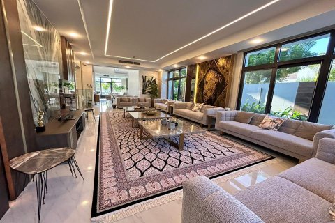 Vilë në Yas Island, Abu Dhabi, Emiratet e Bashkuara Arabe 5 dhoma gjumi, 692 m2. № 615431 - Foto 8